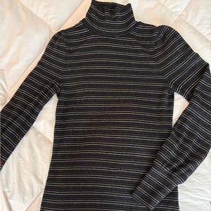Mock neck jersey